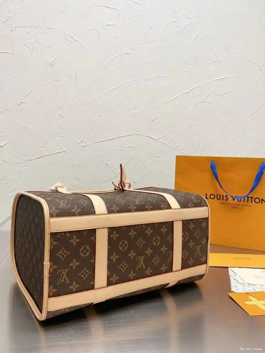 CUSTOM PET BAG LV 0524